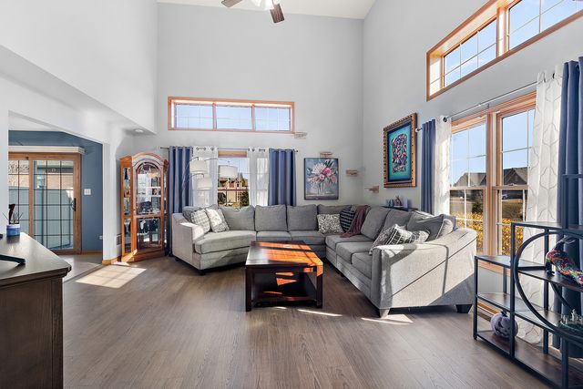 8828 Clifton Way, Mokena, IL 60448