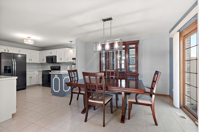 8828 Clifton Way, Mokena, IL 60448