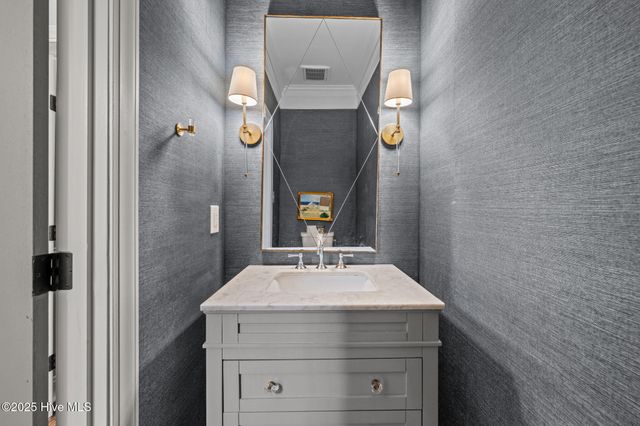 2418 Turtle Bay Drive, New Bern, NC 28562