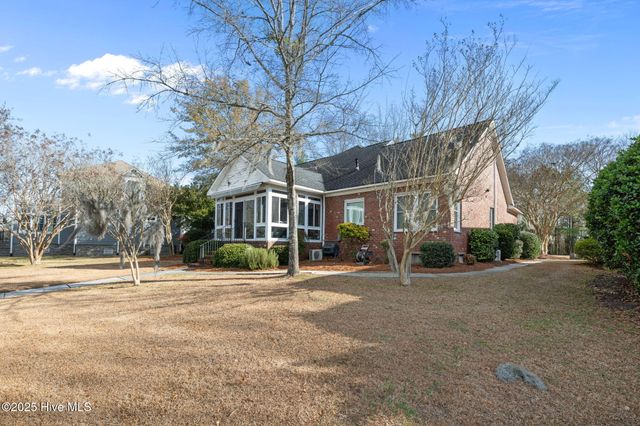 2418 Turtle Bay Drive, New Bern, NC 28562