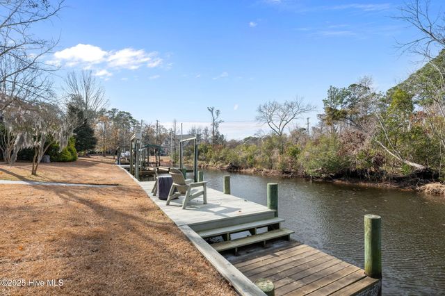 2418 Turtle Bay Drive, New Bern, NC 28562