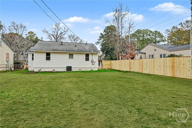 315 E 65th Street, Savannah, GA 31405