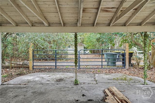 315 E 65th Street, Savannah, GA 31405