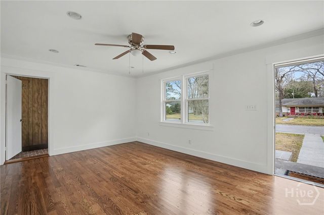 315 E 65th Street, Savannah, GA 31405