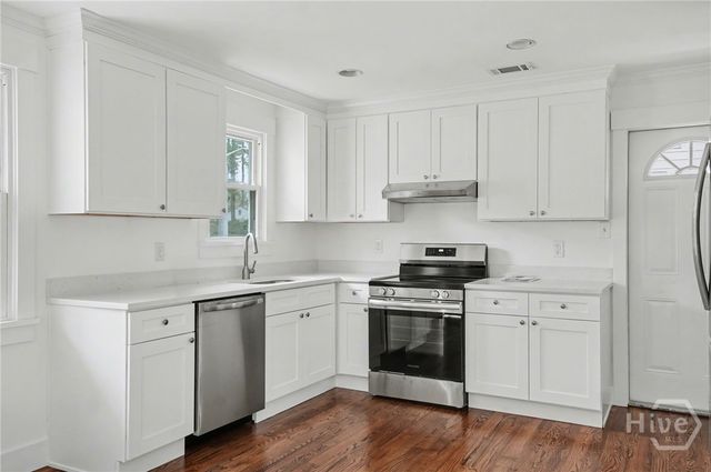 315 E 65th Street, Savannah, GA 31405