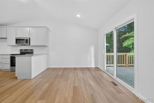 31682 Dogwood Lane, Foristell, MO 63348