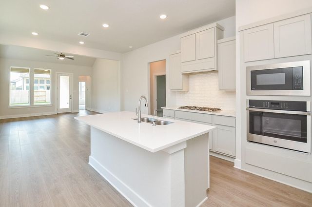 9606 Snapdragon Crest Court, Richmond, TX 77407