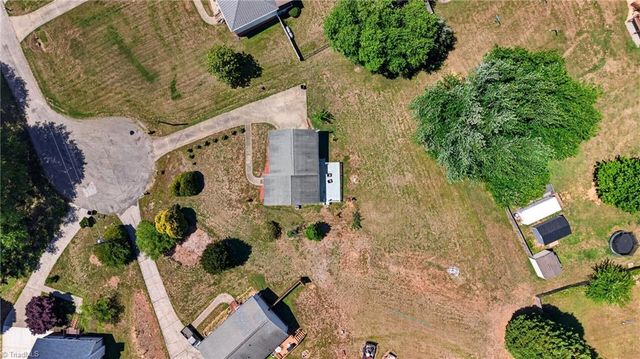 5378 Buxbury Court, Walkertown, NC 27051