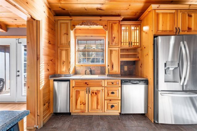 137 SW MEADOW TERRACE, Lake City, FL 32024