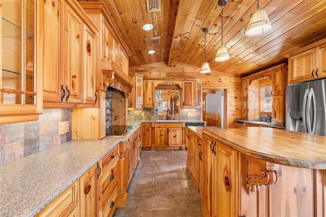 137 SW MEADOW TERRACE, Lake City, FL 32024