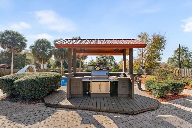 137 SW MEADOW TERRACE, Lake City, FL 32024