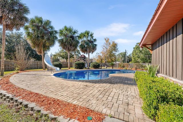 137 SW MEADOW TERRACE, Lake City, FL 32024