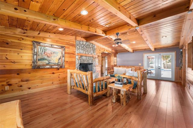 137 SW MEADOW TERRACE, Lake City, FL 32024