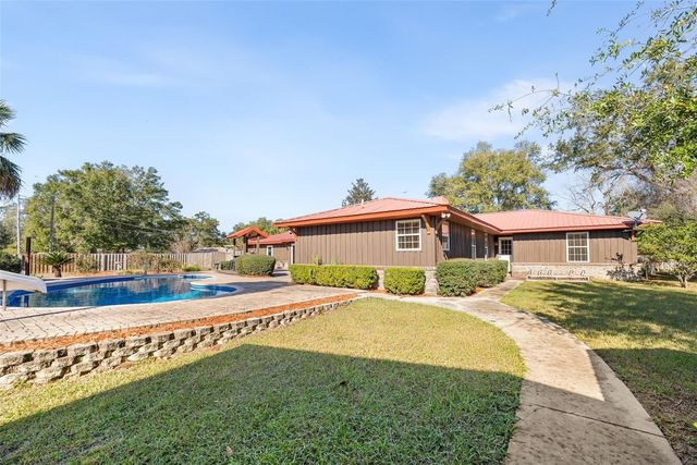 137 SW MEADOW TERRACE, Lake City, FL 32024