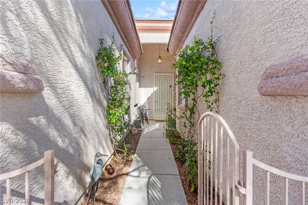 3290 Squire Street, Las Vegas, NV 89135 — photo 5