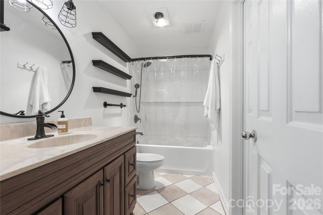 19 Krista Circle E, Candler, NC 28715