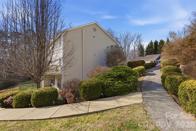 19 Krista Circle E, Candler, NC 28715