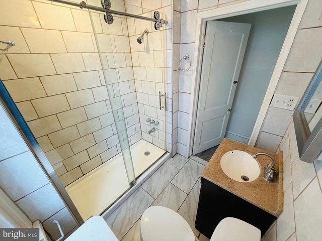 1016 W DUNCANNON AVE, Philadelphia, PA 19141