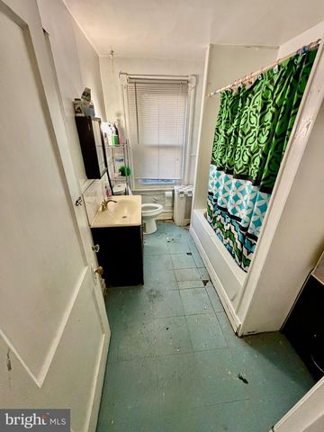 1016 W DUNCANNON AVE, Philadelphia, PA 19141