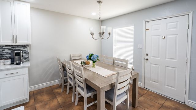 3036 Caballero Circle, Dallas, TX 75236