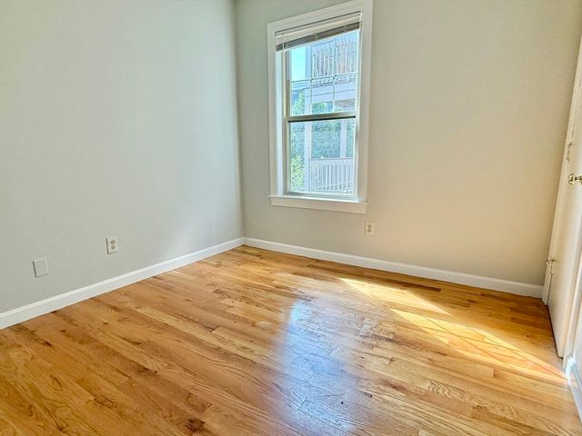 184 Boston St 2, Boston, MA 02125