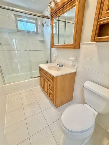 184 Boston St 2, Boston, MA 02125