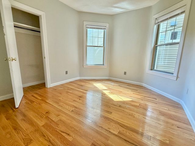 184 Boston St 2, Boston, MA 02125