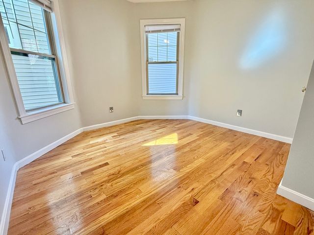 184 Boston St 2, Boston, MA 02125