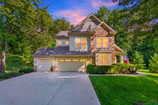 170 Lexington Woods Drive, Granville, OH 43023