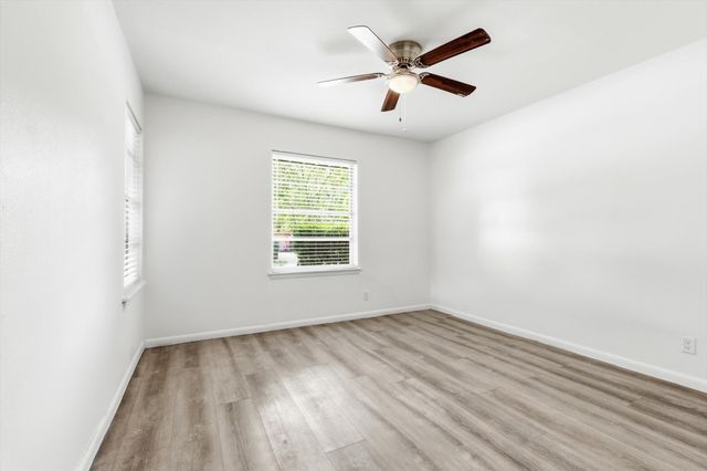 2649 Hillsboro Avenue, Dallas, TX 75228