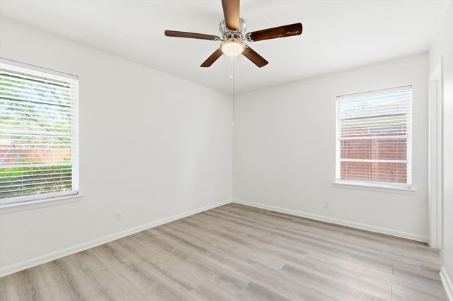 2649 Hillsboro Avenue, Dallas, TX 75228