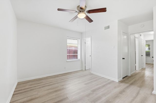 2649 Hillsboro Avenue, Dallas, TX 75228