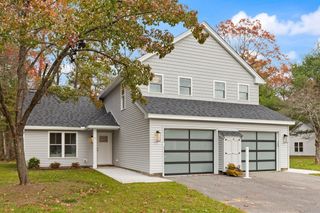 5 Barracks Road 5, Hudson, MA 01749