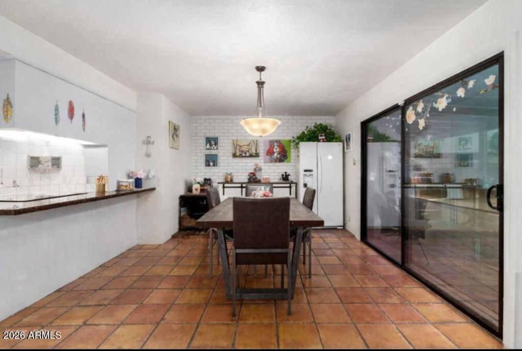 Image 14 of property listing at 4804 S ELM Street, Tempe, AZ 85282