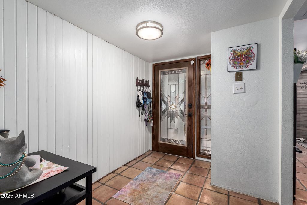Image 16 of property listing at 4804 S ELM Street, Tempe, AZ 85282