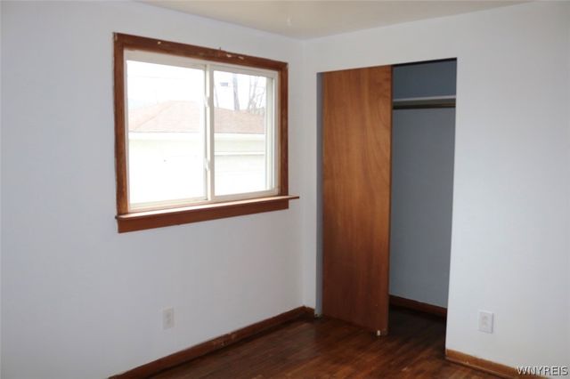 35 Crandon Boulevard, Cheektowaga, NY 14225