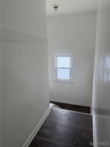 35 Crandon Boulevard, Cheektowaga, NY 14225