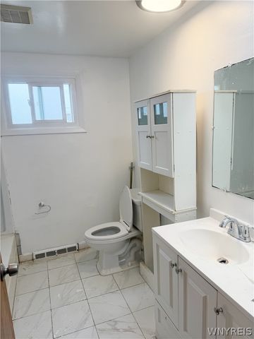 35 Crandon Boulevard, Cheektowaga, NY 14225