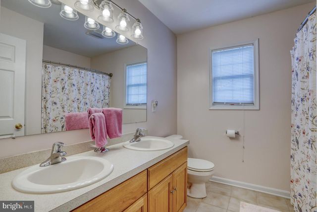163 MANNERING DR, Dover, DE 19901