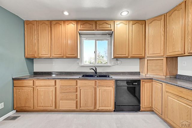 1015 E 3rd St, Pueblo, CO 81001