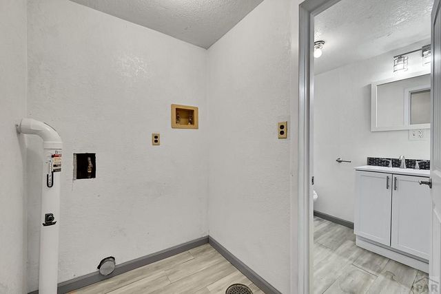 1015 E 3rd St, Pueblo, CO 81001