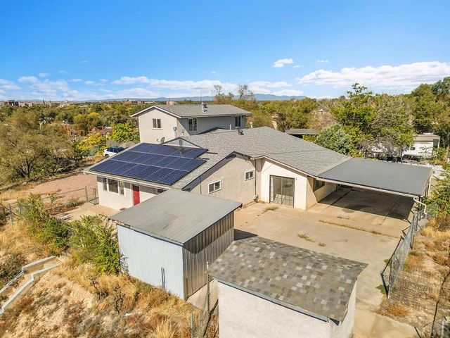 1015 E 3rd St, Pueblo, CO 81001