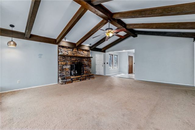 1 Elizabeth Drive, Bella Vista, AR 72715
