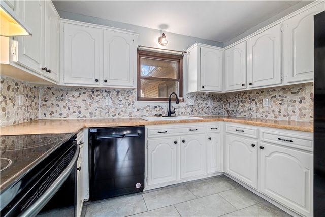 1 Elizabeth Drive, Bella Vista, AR 72715
