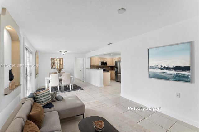 5511 SW 36th Ct, Davie, FL 33314