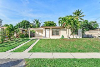 5511 SW 36th Ct, Davie, FL 33314