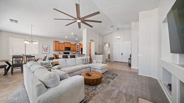 7426 E MELROSE Street, Mesa, AZ 85207