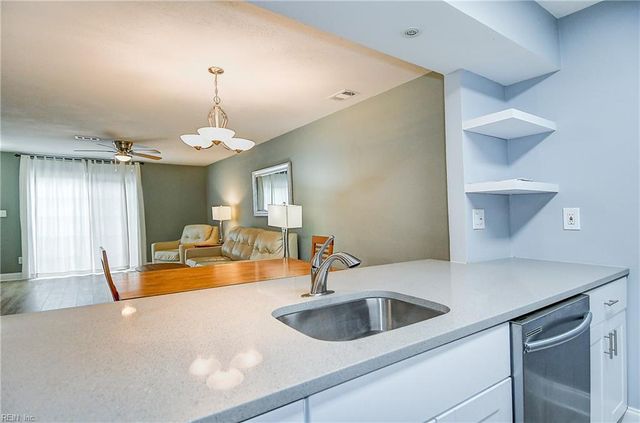 3861 Lasalle Dr Apt 102, Virginia Beach, VA 23453