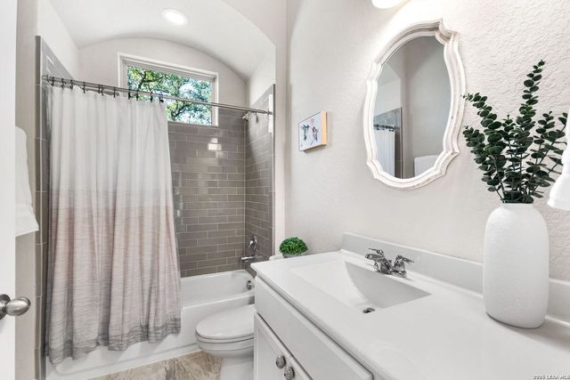 150 Cinnamon Creek, Boerne, TX 78006