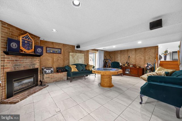 223 ST DAVID DR, Mount Laurel, NJ 08054